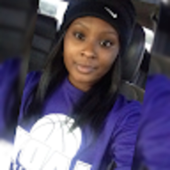 Meet your Posher, Ciara - Picture 1 of 1